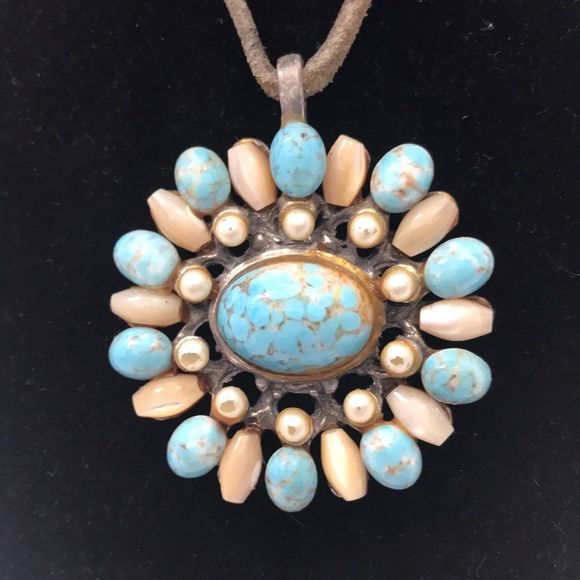 Vintage Necklace - Picture 1 of 6